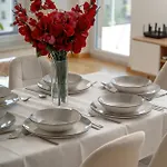 Exceptional With Parking For 6 Guests By Renters Apartamento Breslavia