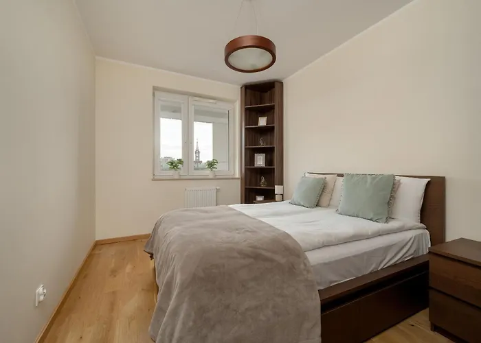 Exceptional With Parking For 6 Guests By Renters *