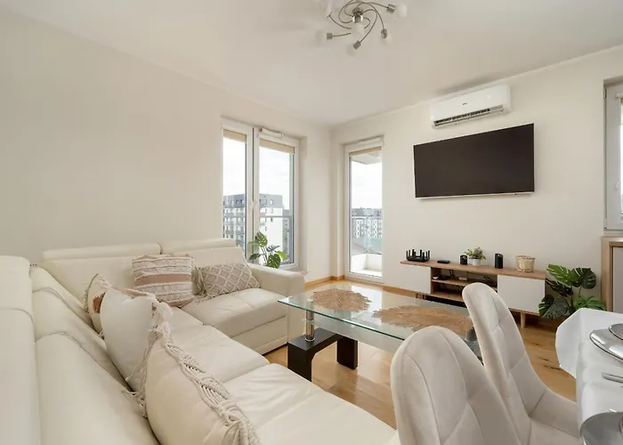 Exceptional With Parking For 6 Guests By Renters * ヴロツワフ